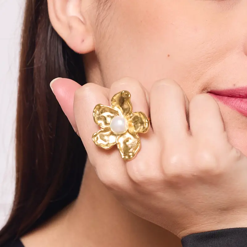 Bague Fleur en Acier Doré – Image 2