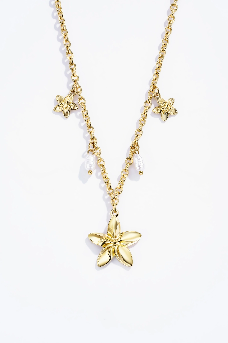 Collier Fleurs et Perles en Acier Doré