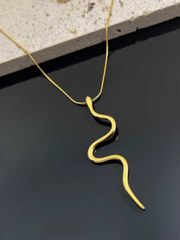 Collier Serpent en Acier